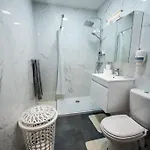 Ferienhaus Duplex Modern House , Centrally Located Cospicua