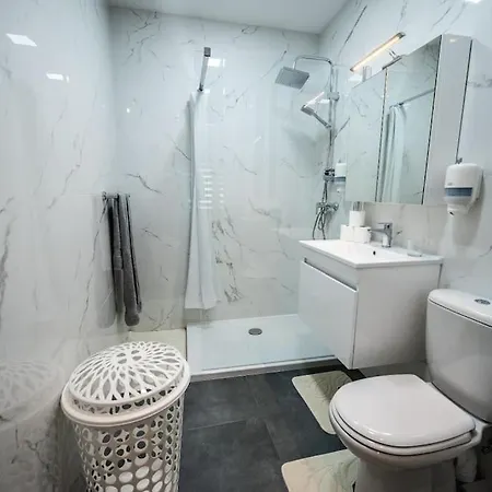 Holiday home Duplex Modern House , Centrally Located Cospicua